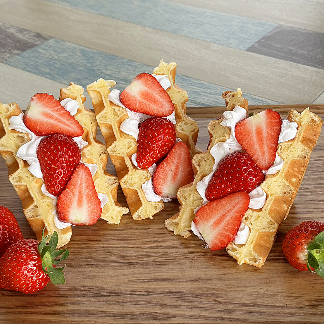 Blauw 『西塩野観光農園のいちご』ワッフルサンド